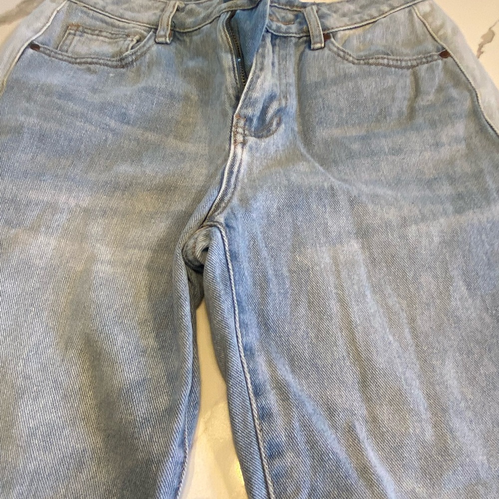 PacSun size 25 light wash mom jeans